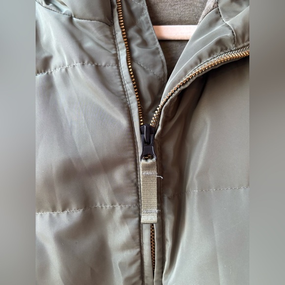 Gap Primaloft Puffer Vest Womens XL Olive Green Hooded Winter Vest Non-down - Picture 5 of 10
